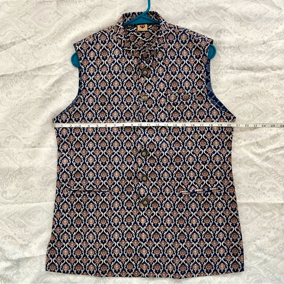Men’s Golden-Blue Waistcoat Nehru Jacket. - Picture 6 of 7